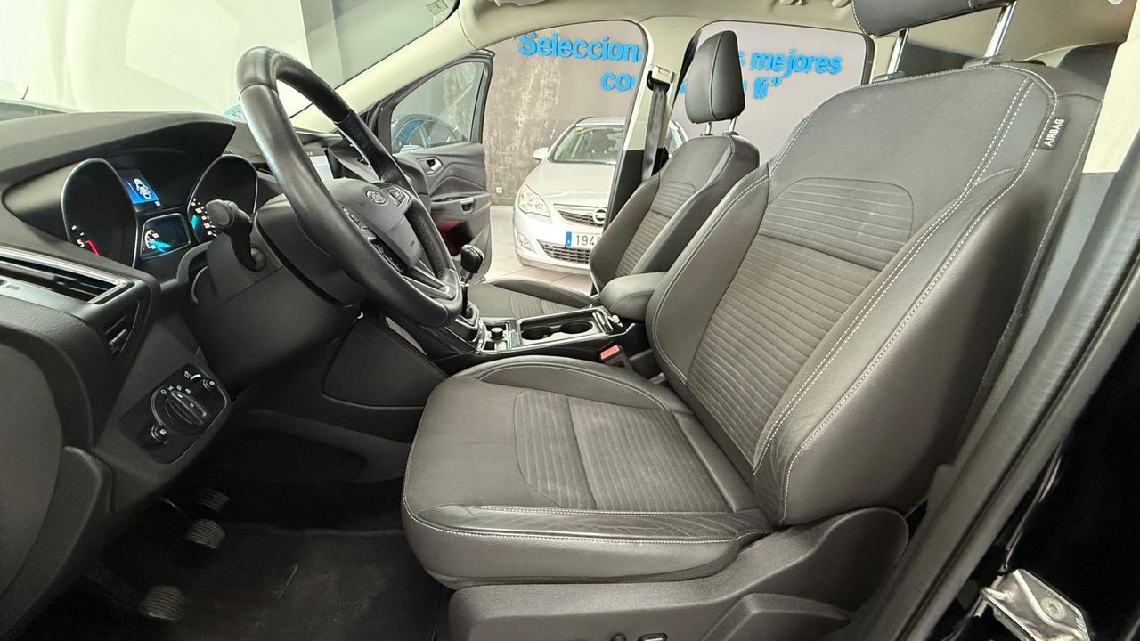Foto Ford Kuga 17