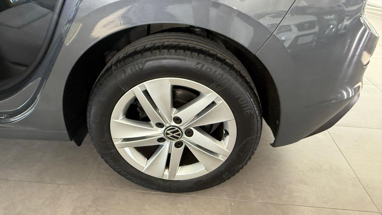Foto Volkswagen Golf 15