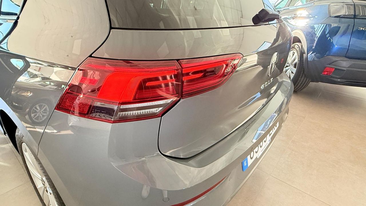 Foto Volkswagen Golf 21