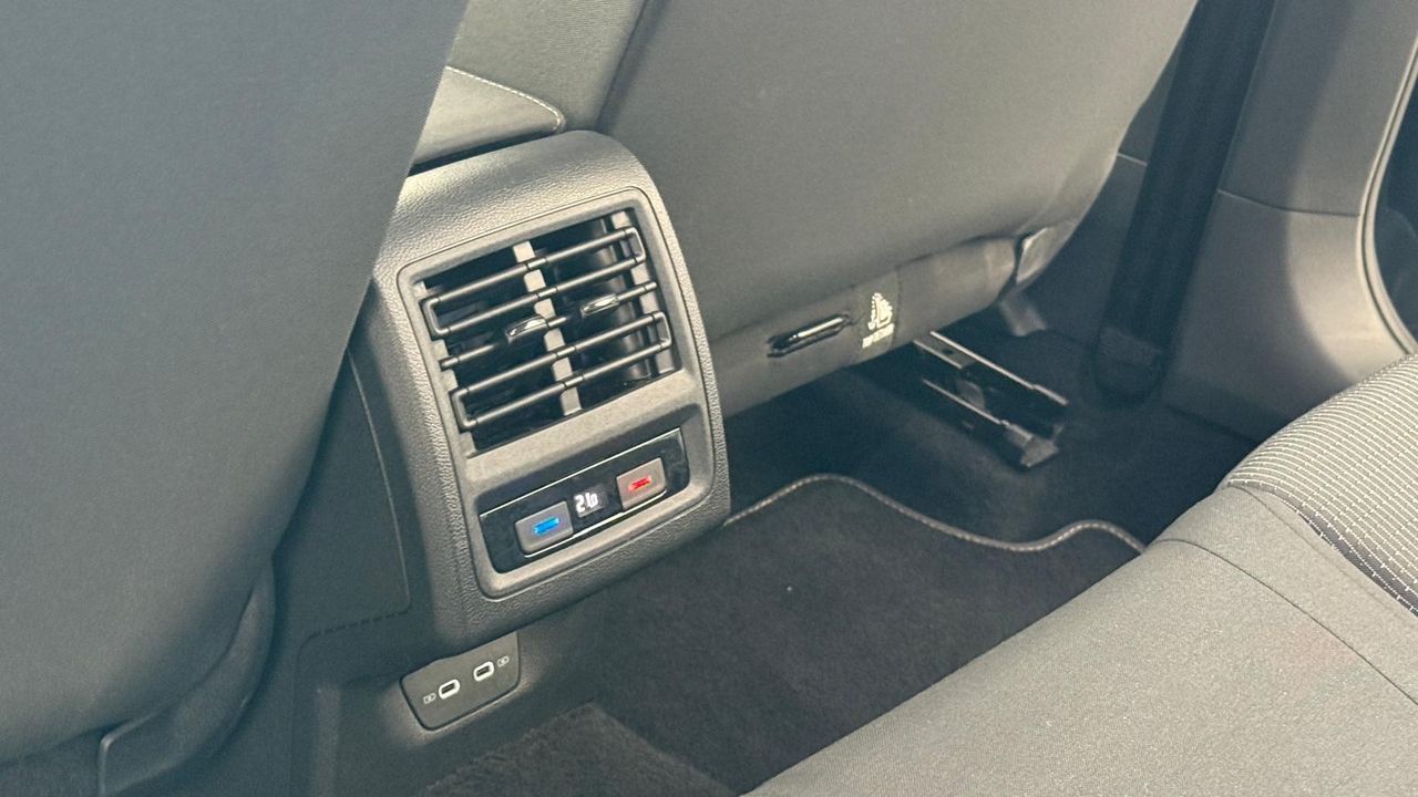 Foto Volkswagen Golf 23