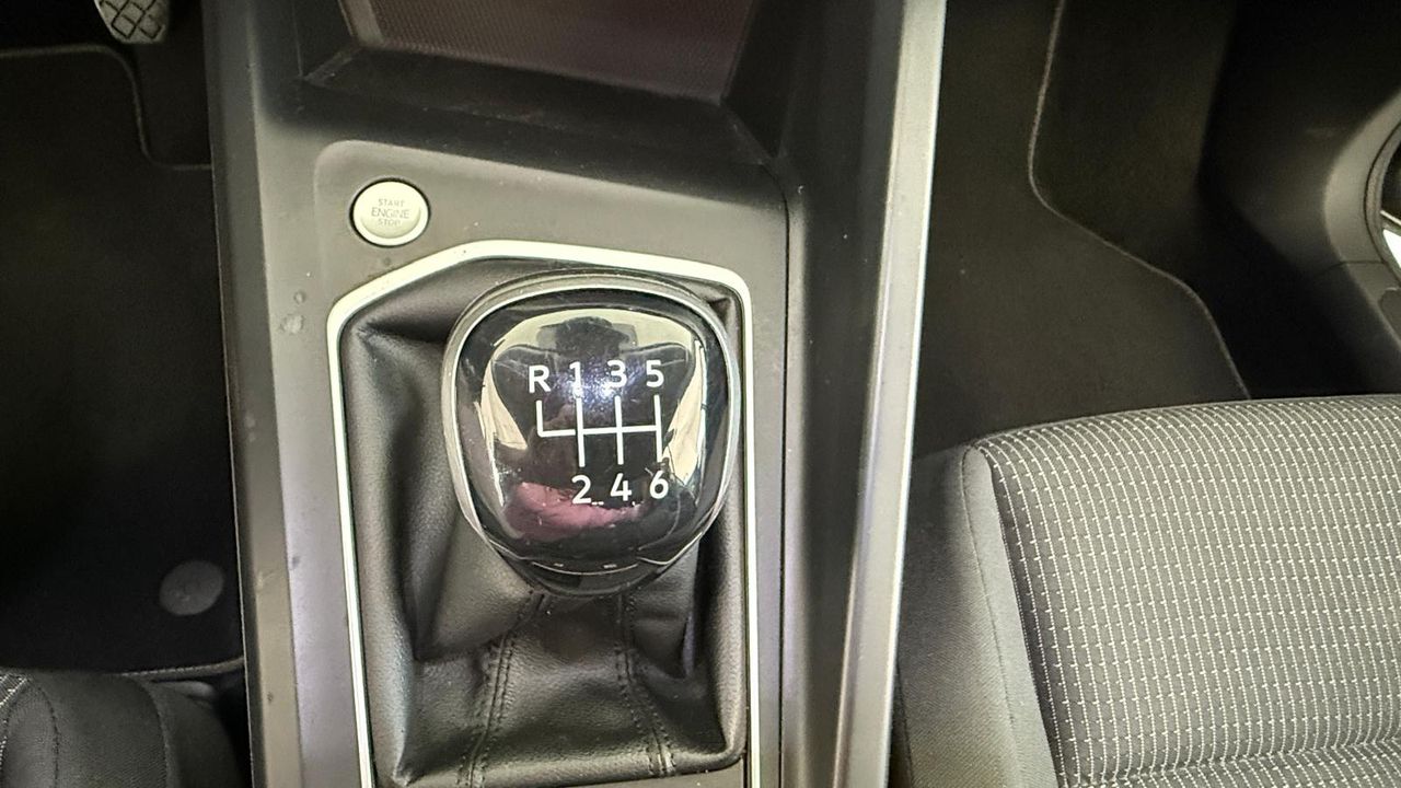 Foto Volkswagen Golf 31