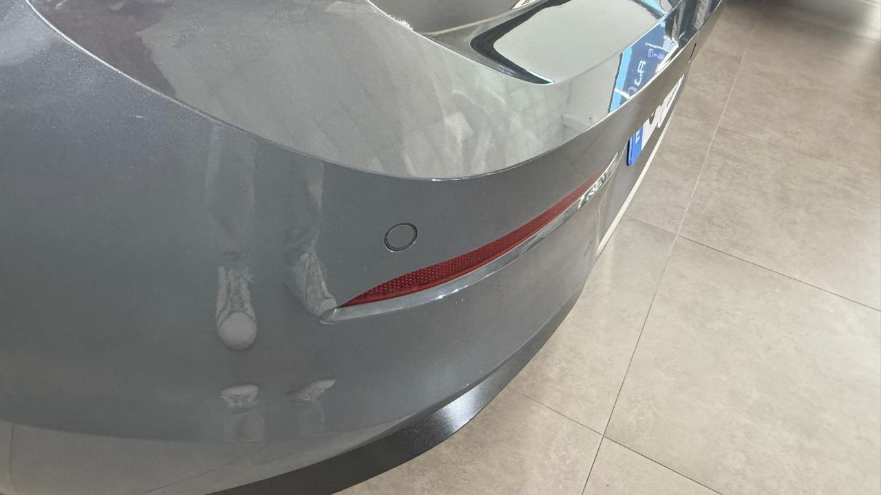 Foto Volkswagen Golf 32