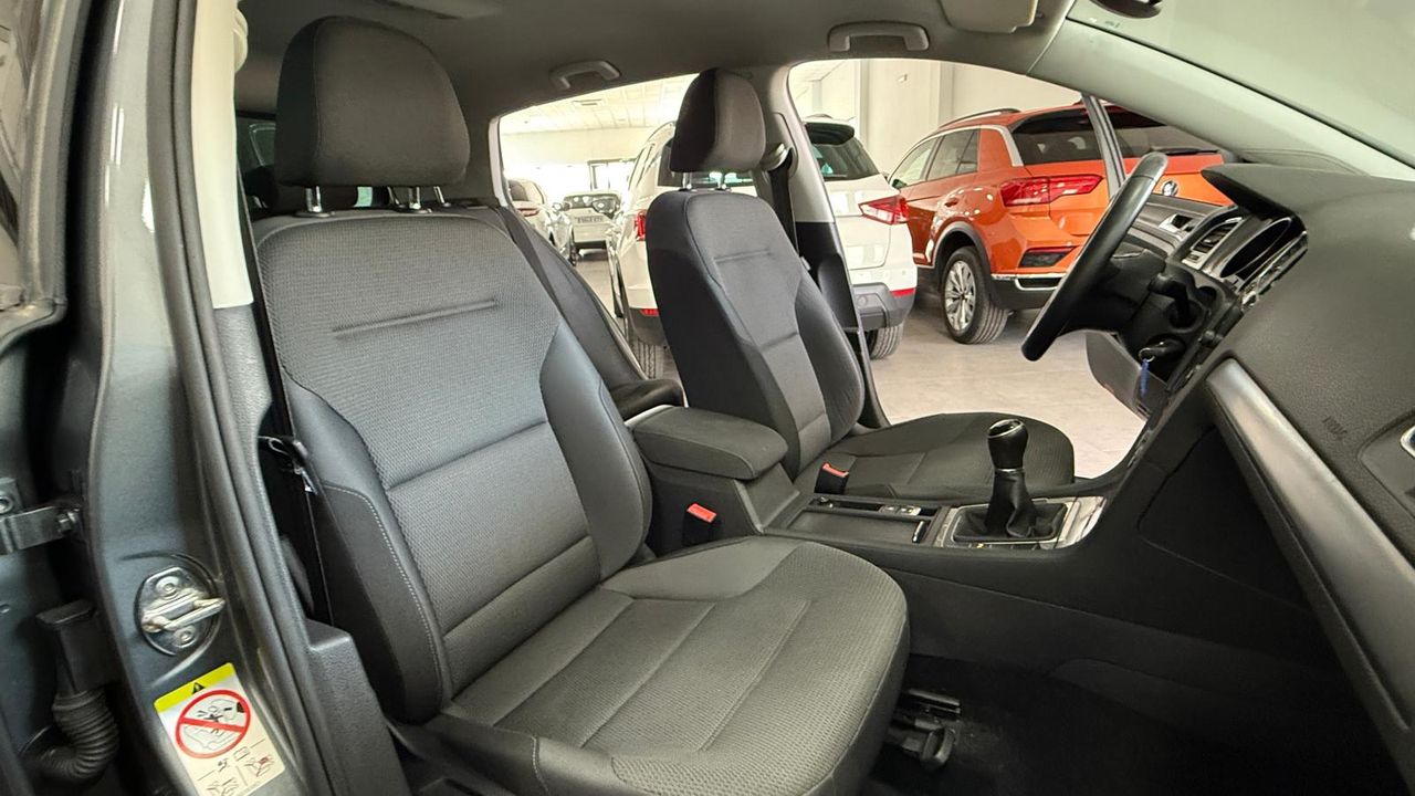 Foto Volkswagen Golf 19