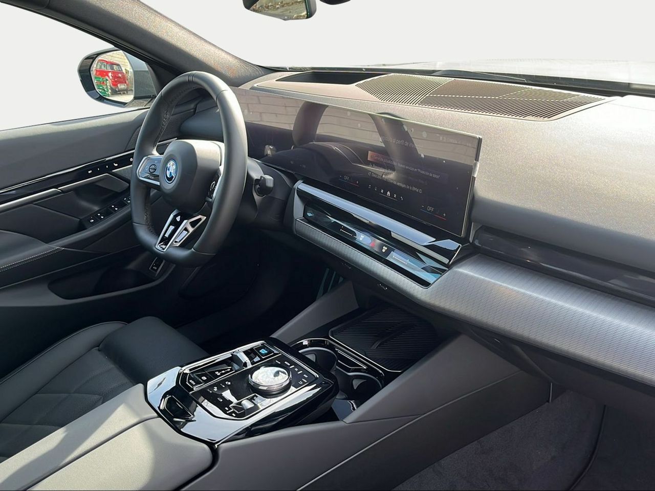 Foto BMW i5 8