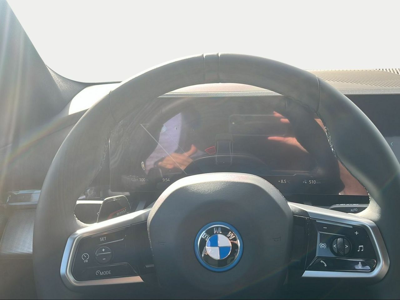 Foto BMW i5 12