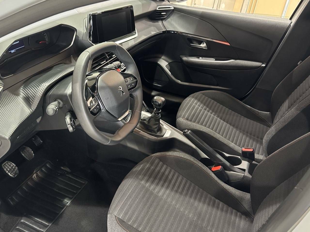 Foto Peugeot 208 7