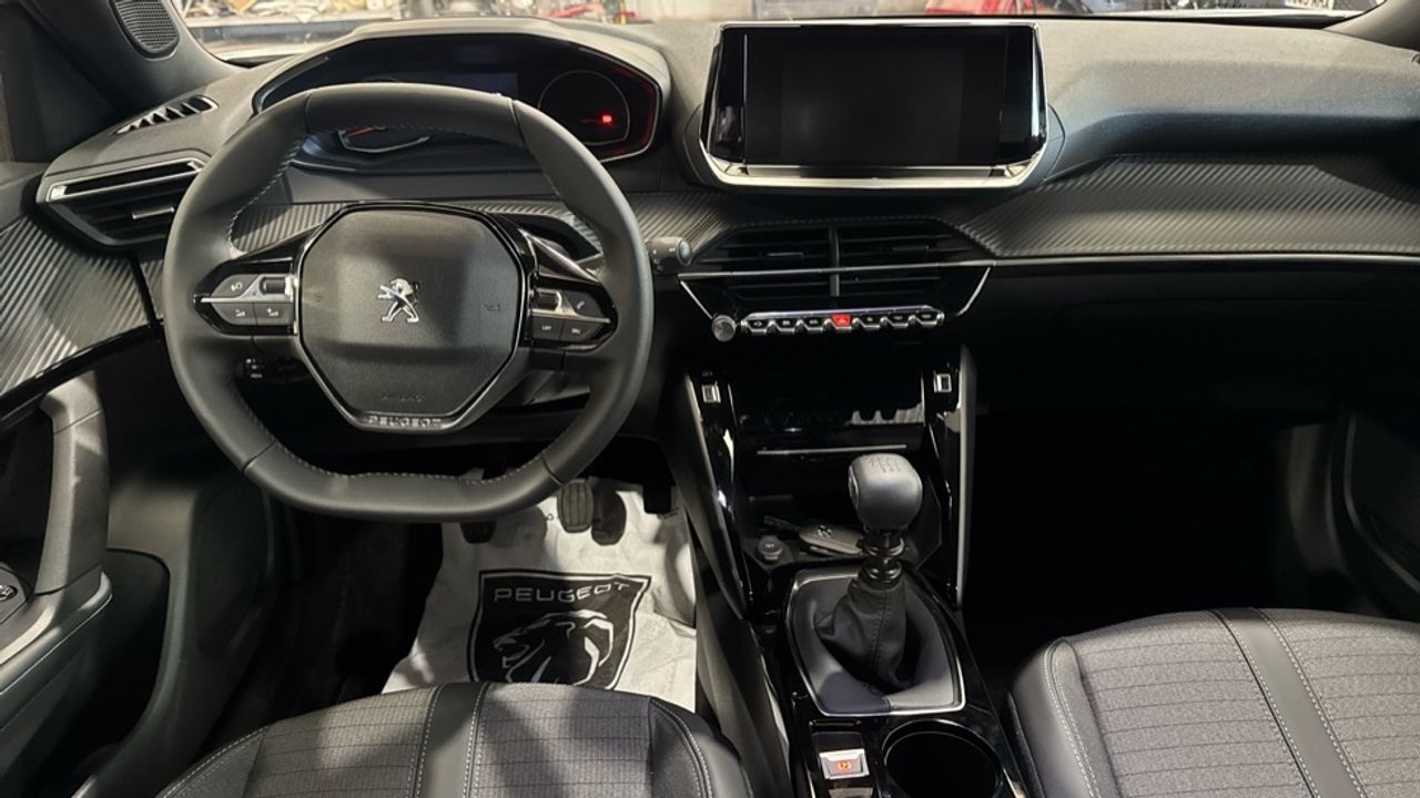 Foto Peugeot 2008 8