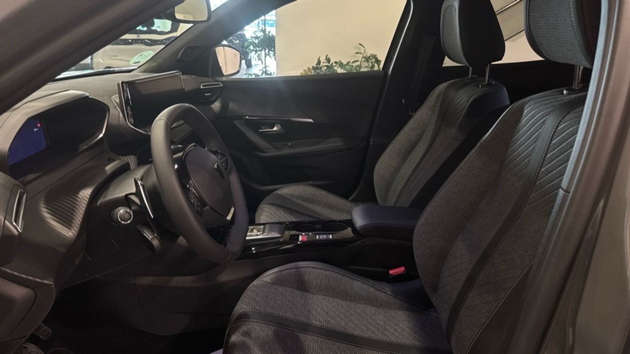 Foto Peugeot 2008 11