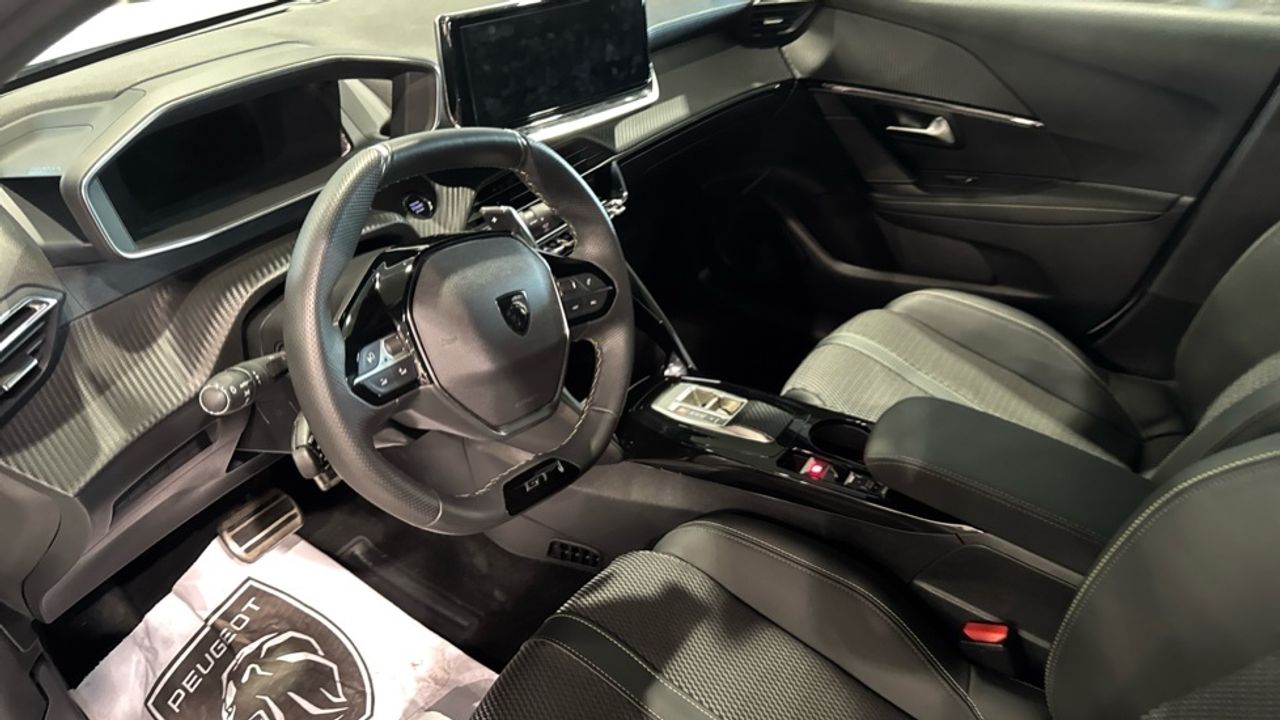 Foto Peugeot 208 21