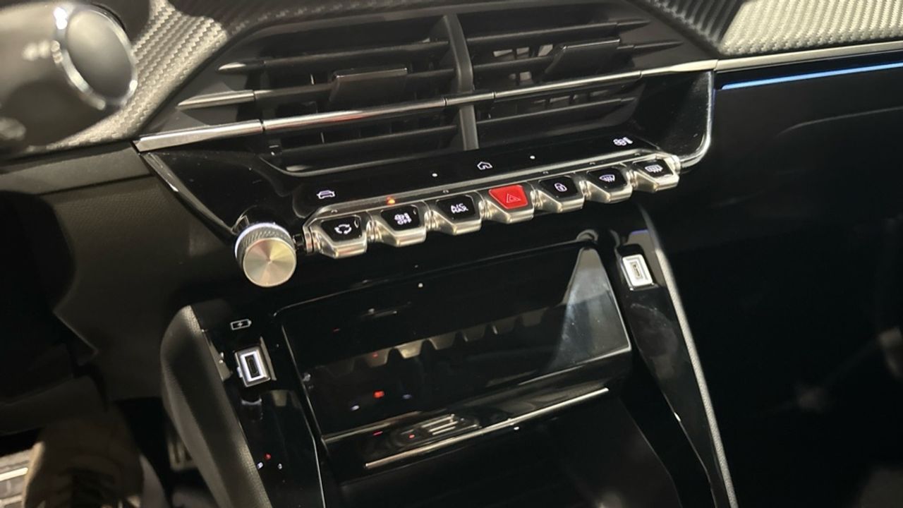 Foto Peugeot 208 34