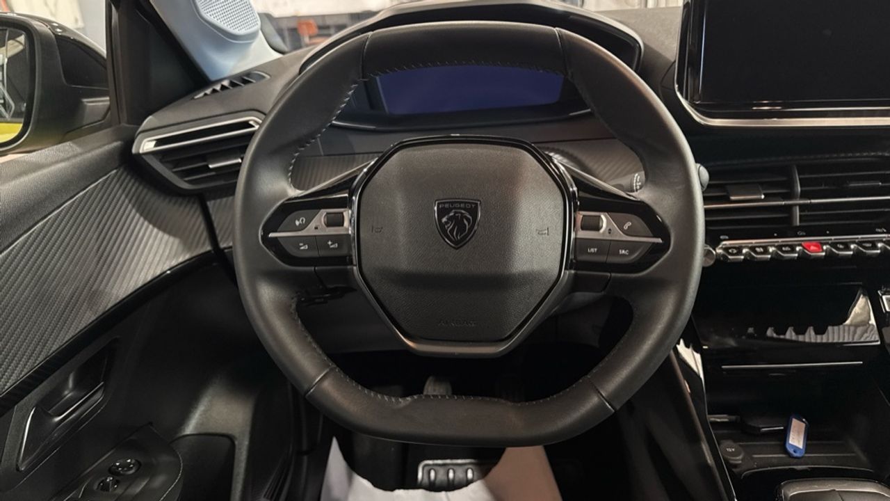 Foto Peugeot 208 9