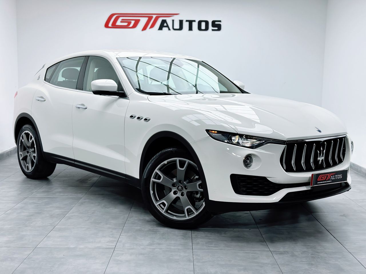 Foto Maserati Levante 1