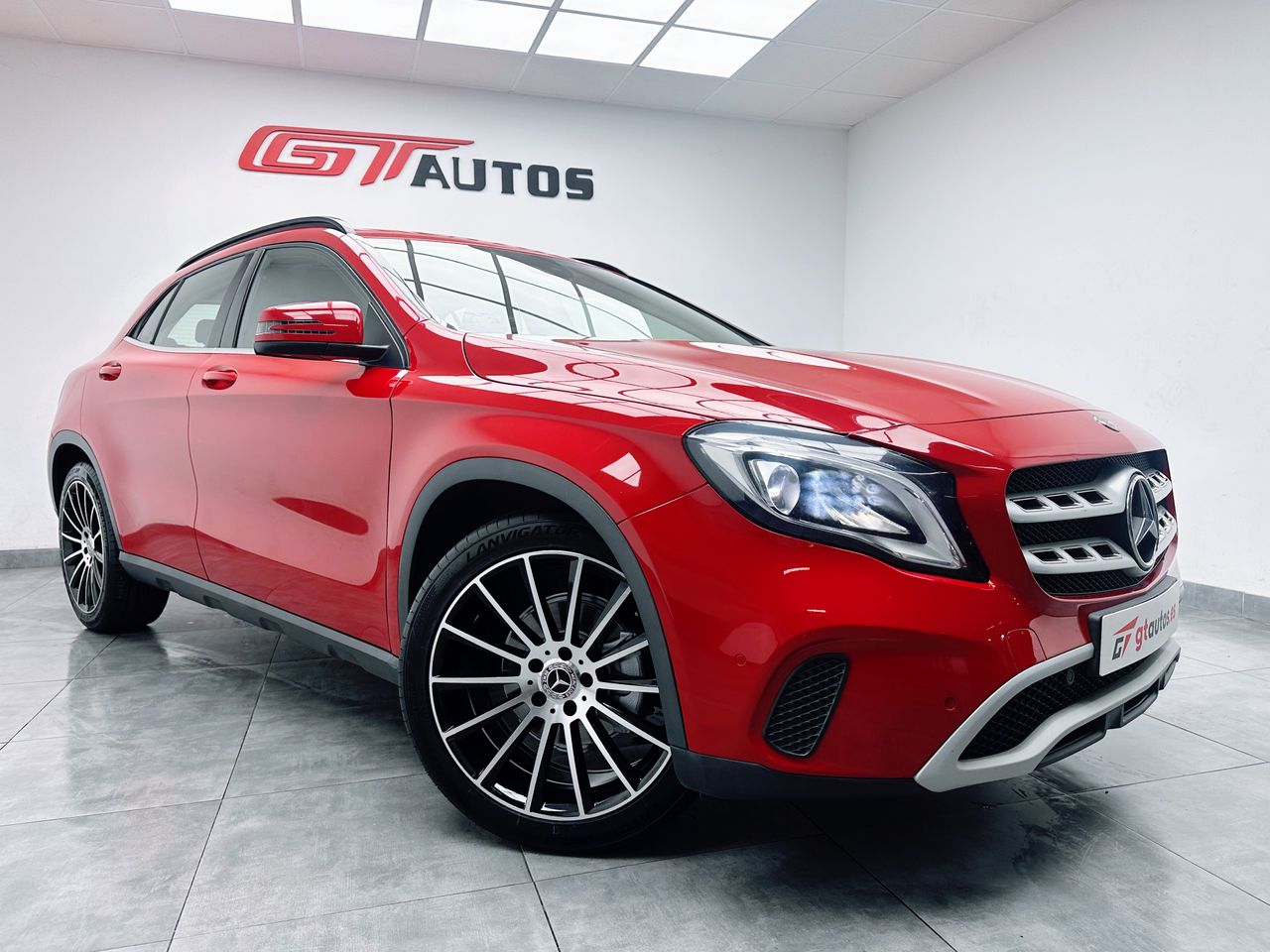 Foto Mercedes-Benz Clase GLA 13