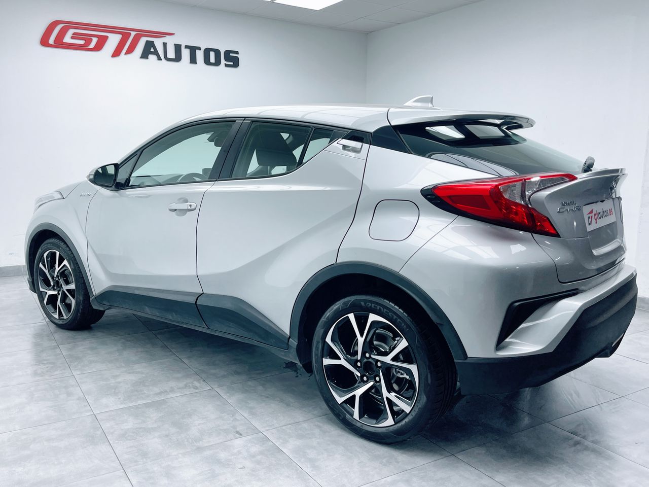 Foto Toyota C-HR 1