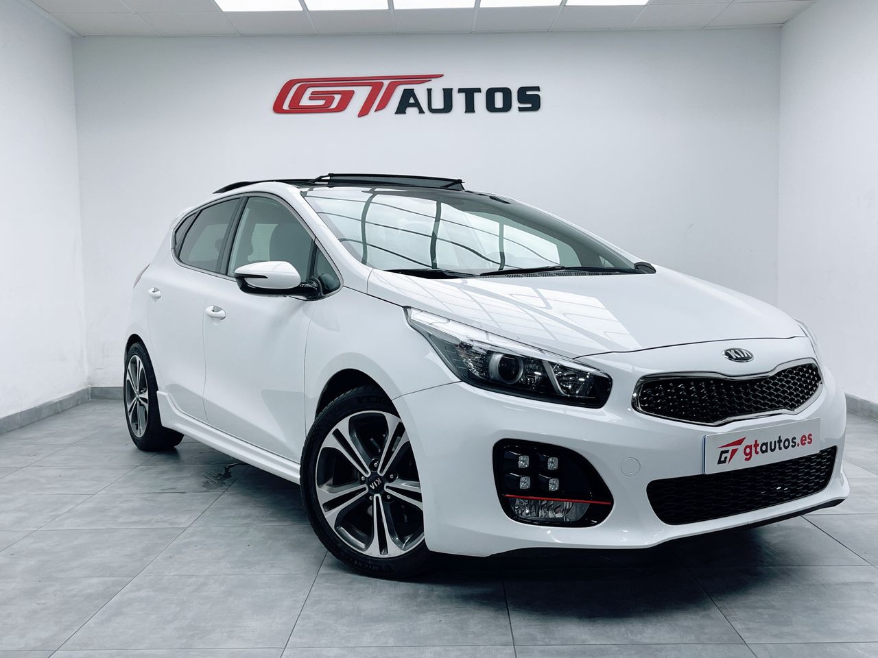 Foto Kia Ceed 1