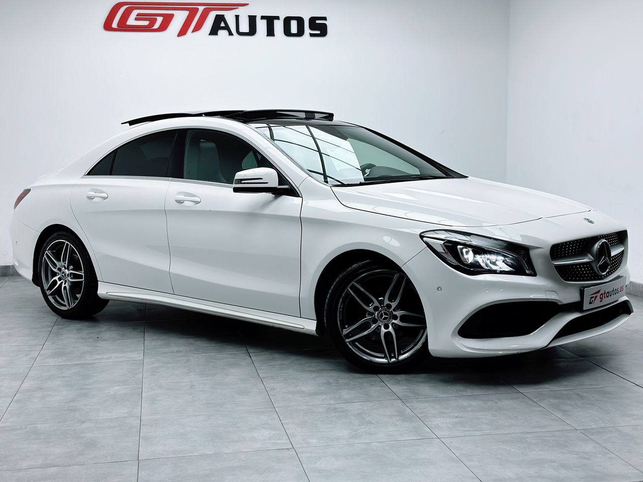 Foto Mercedes-Benz Clase CLA 1