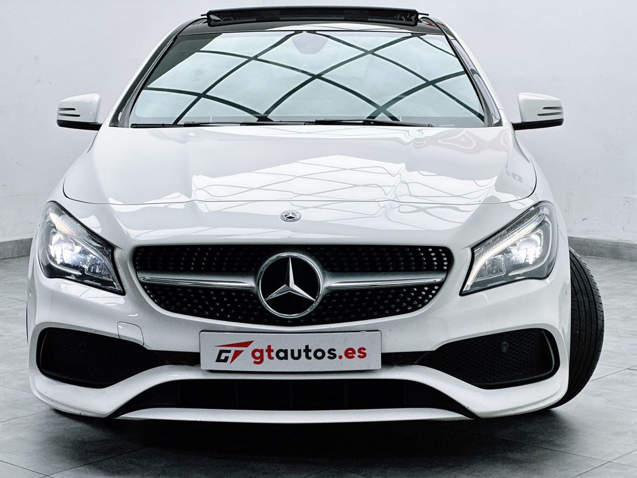 Foto Mercedes-Benz Clase CLA 22