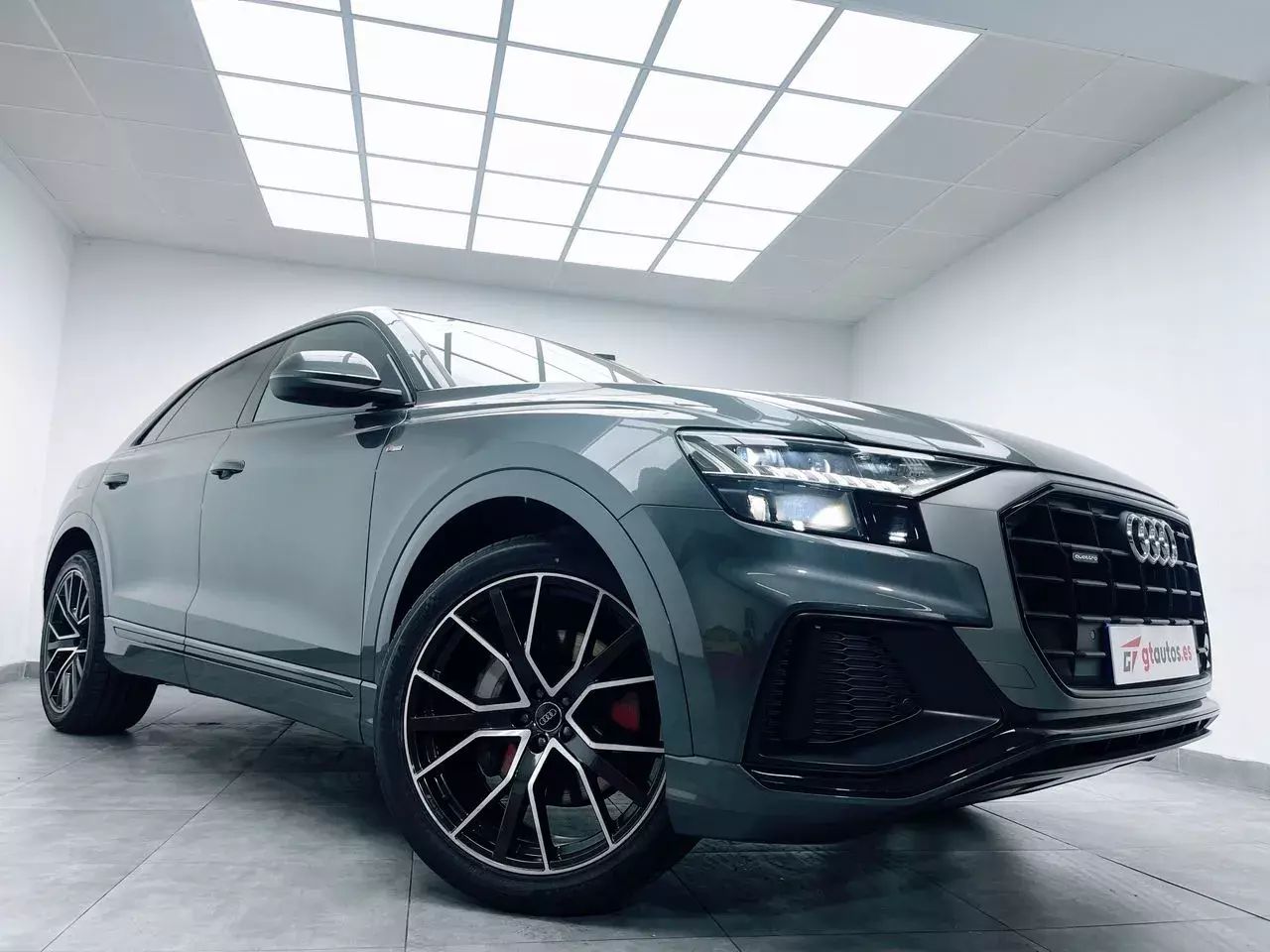 Foto Audi Q8 15