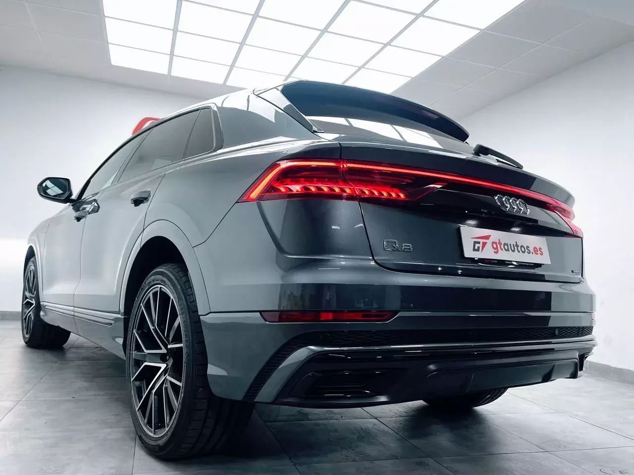 Foto Audi Q8 22