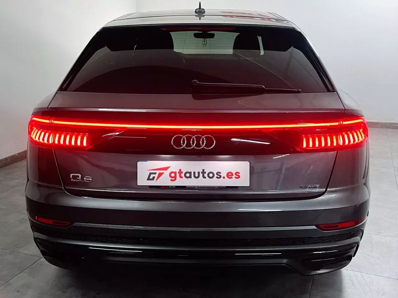 Foto Audi Q8 23