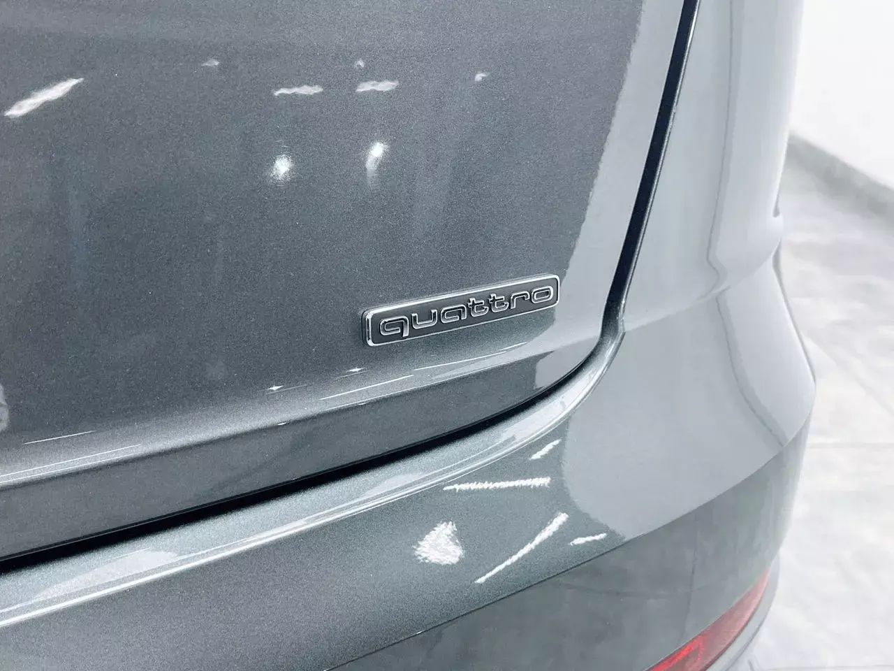 Foto Audi Q8 24