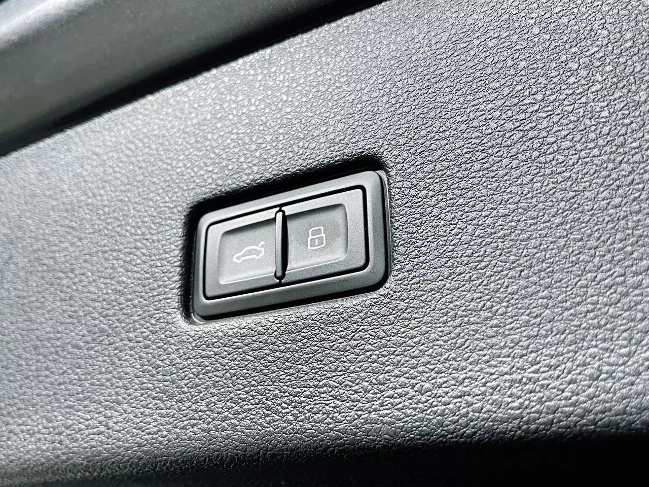 Foto Audi Q8 27