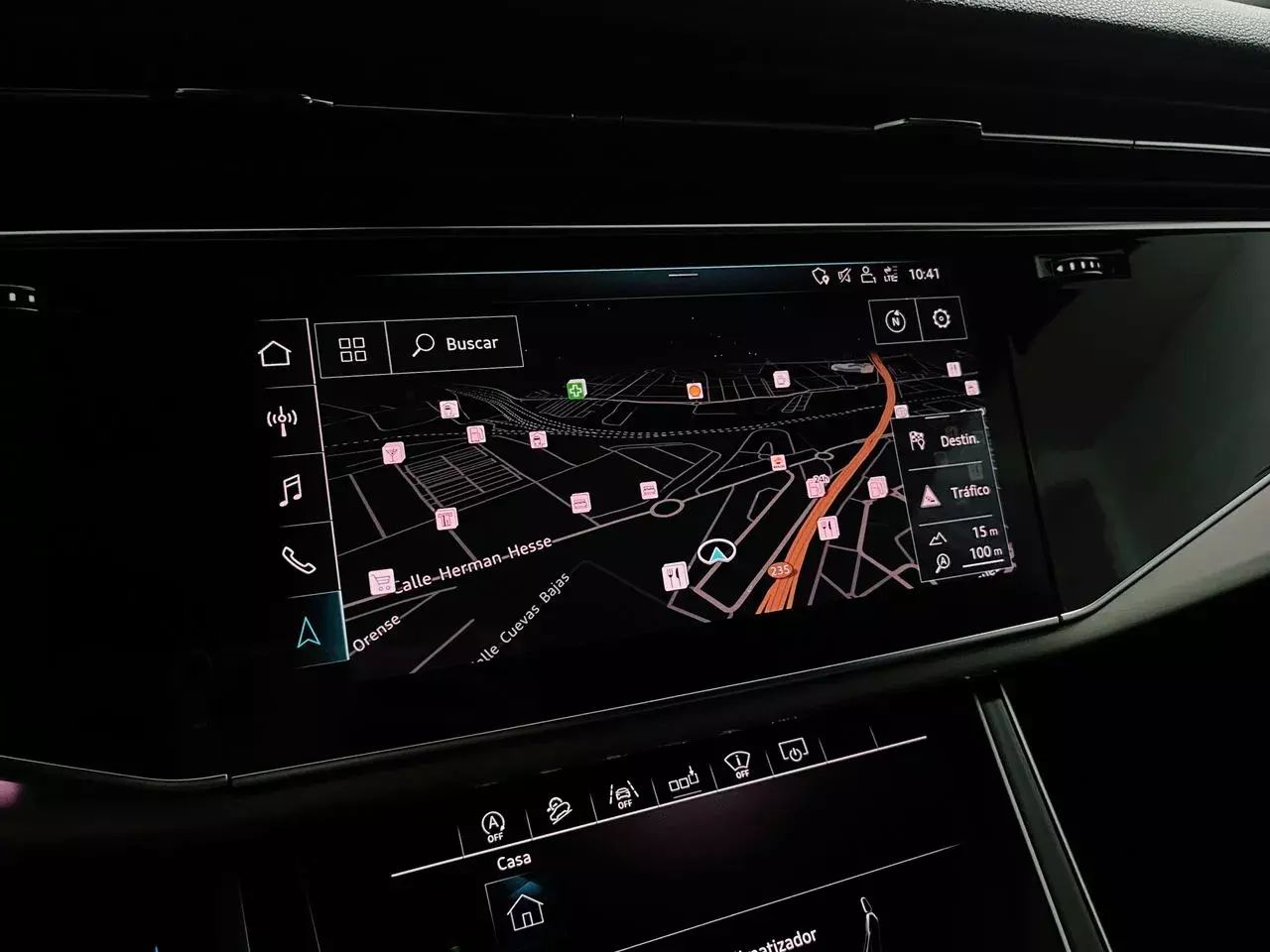 Foto Audi Q8 39