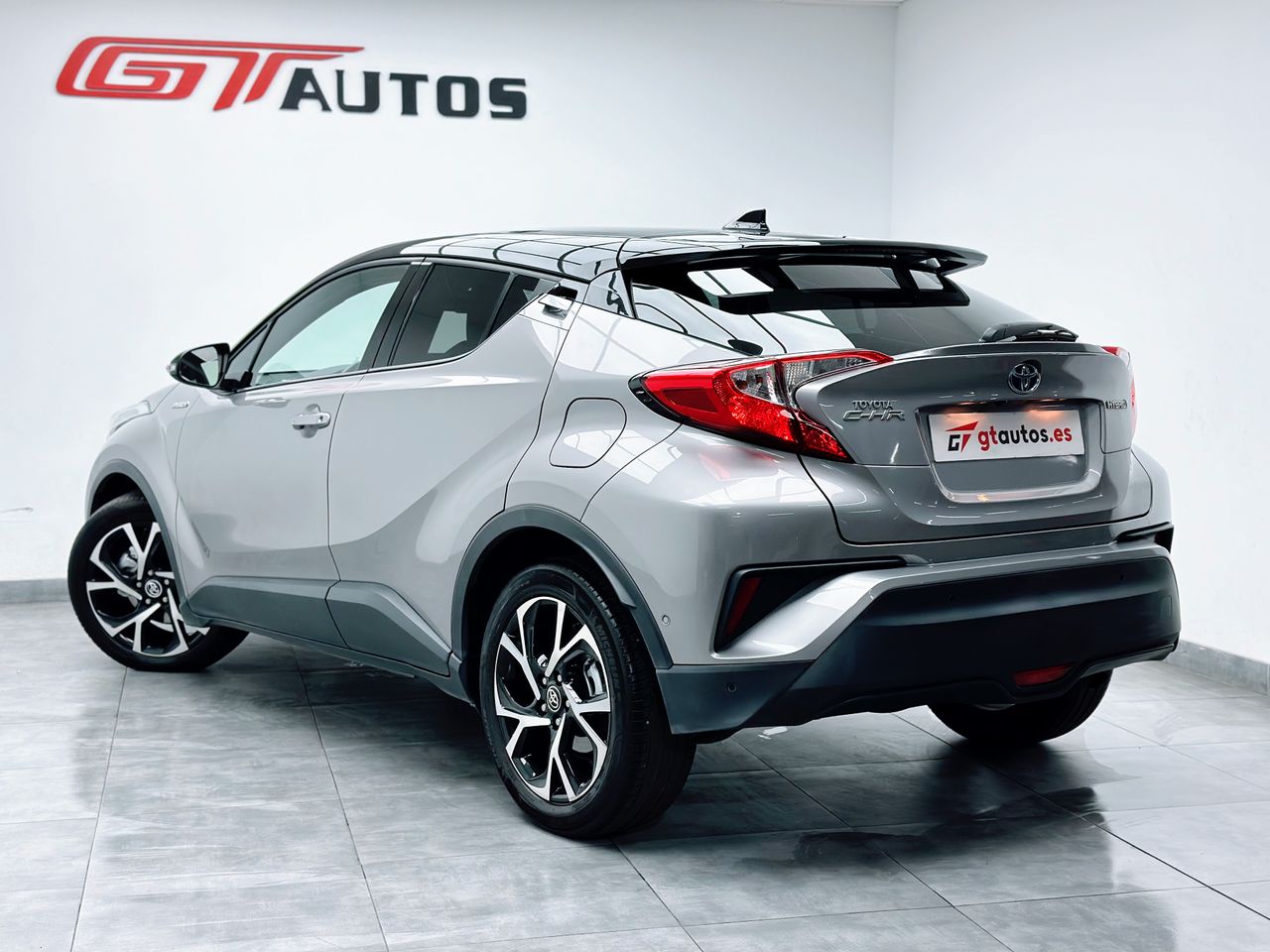 Foto Toyota C-HR 6