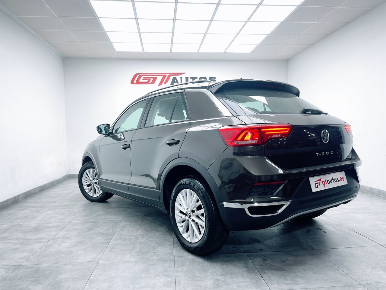 Foto Volkswagen T-Roc 1