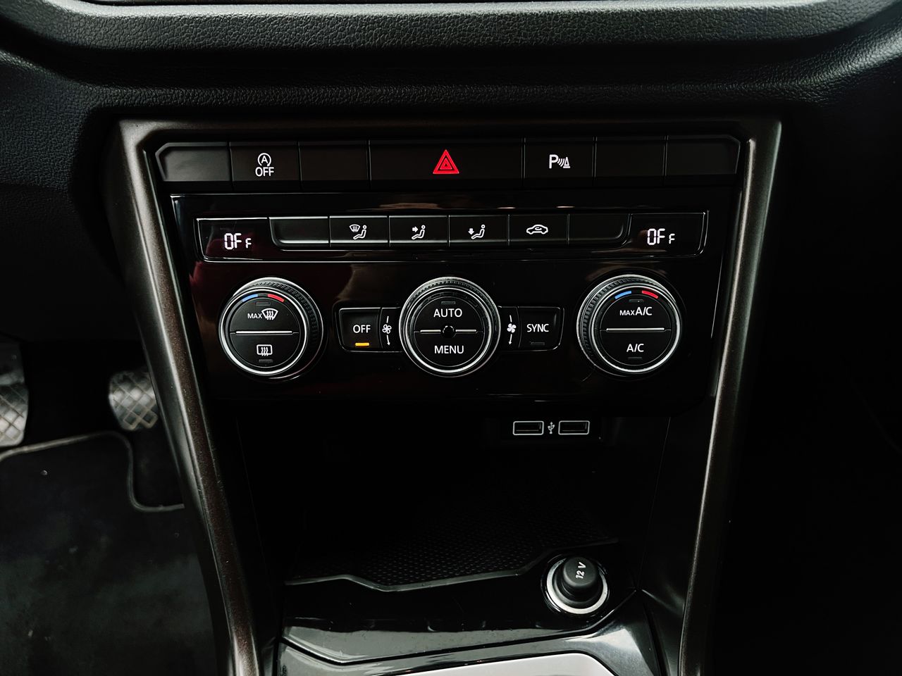 Foto Volkswagen T-Roc 17
