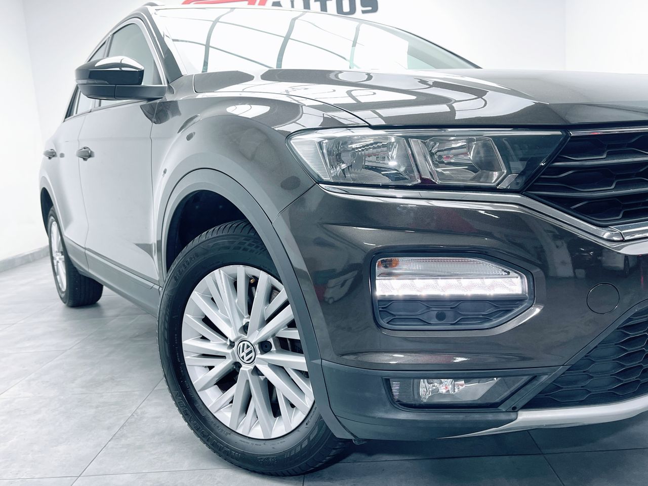 Foto Volkswagen T-Roc 14