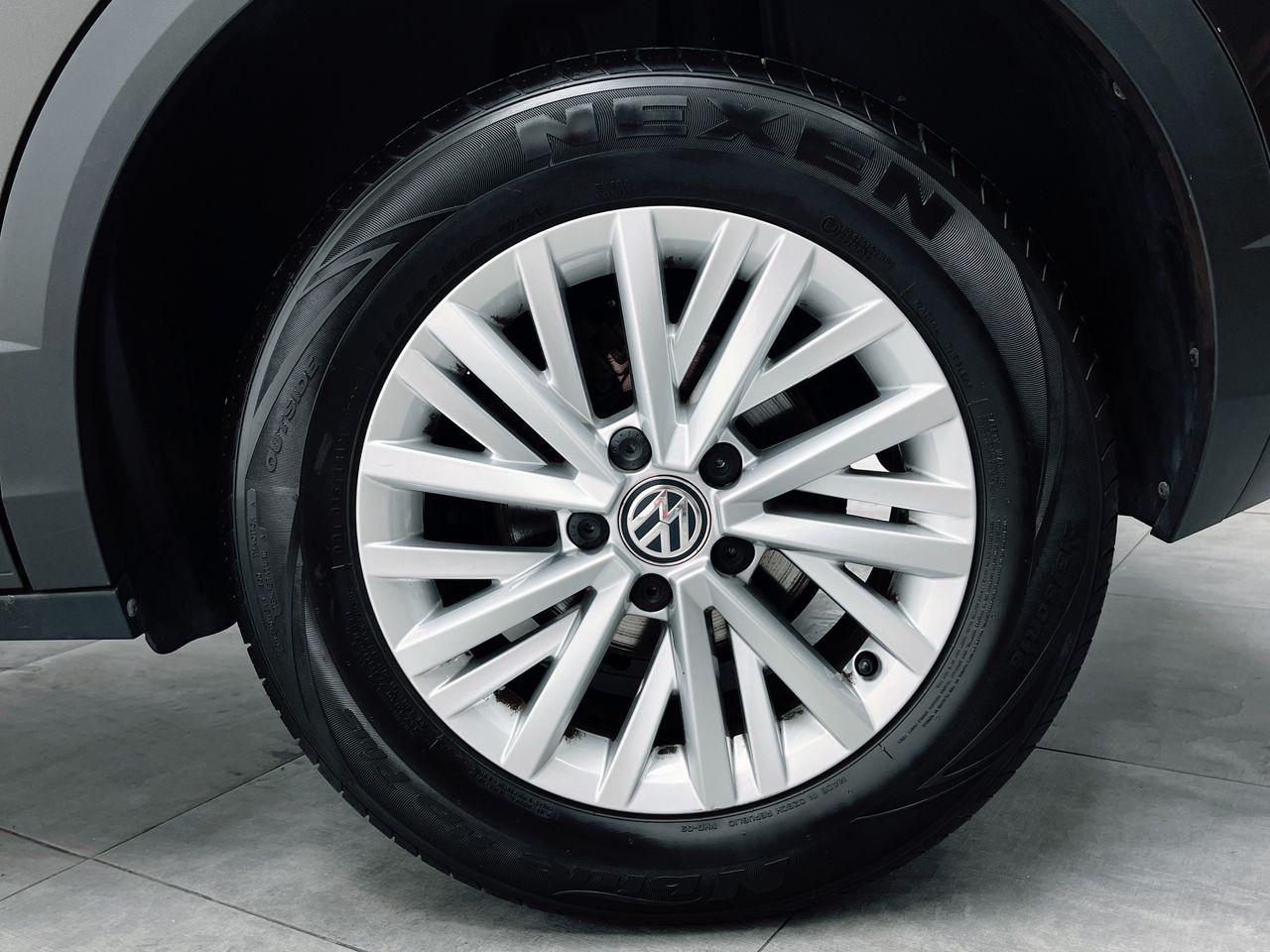 Foto Volkswagen T-Roc 27