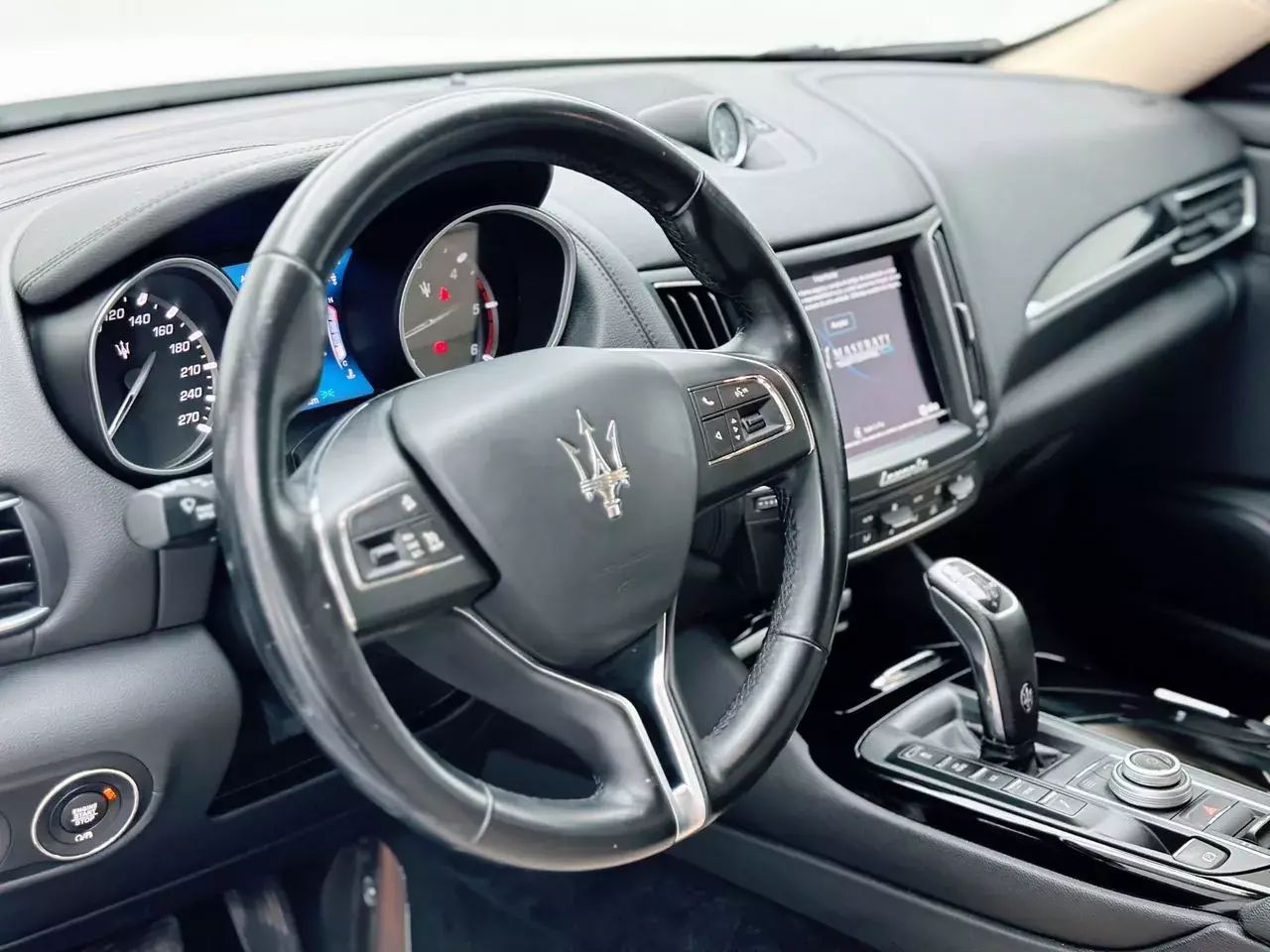 Foto Maserati Levante 3