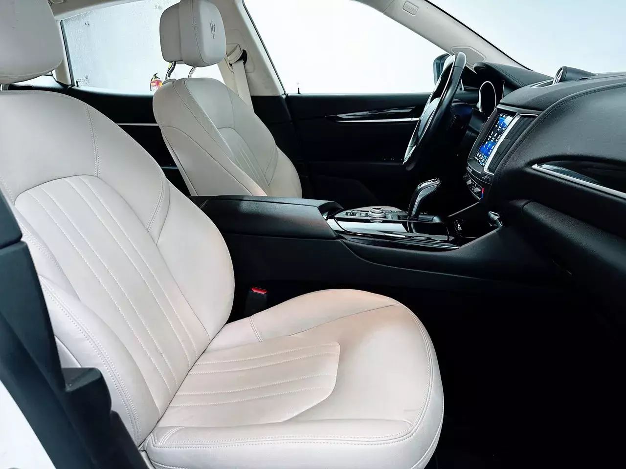 Foto Maserati Levante 15