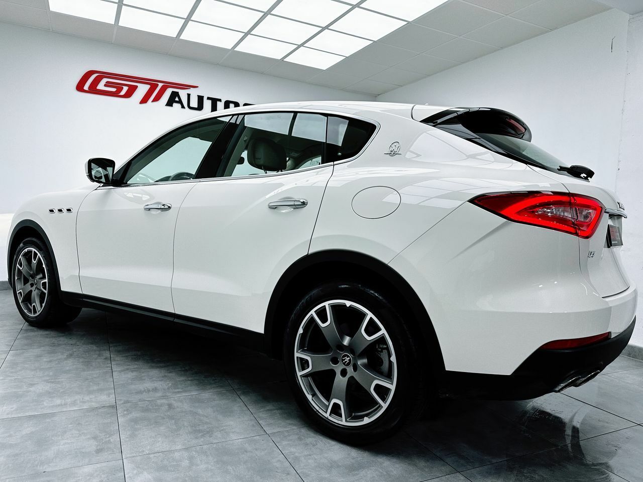 Foto Maserati Levante 26