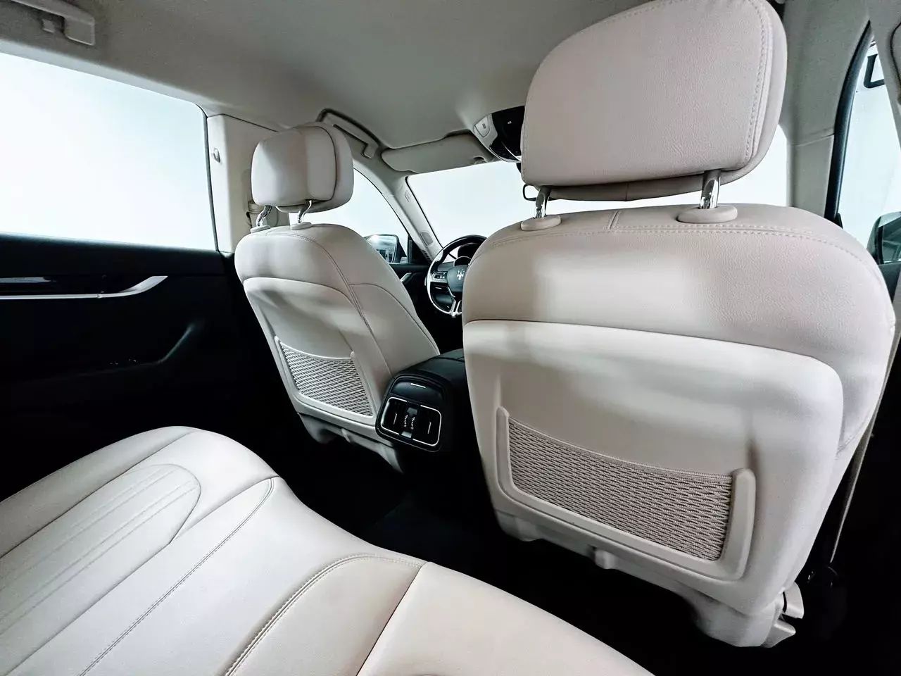 Foto Maserati Levante 44