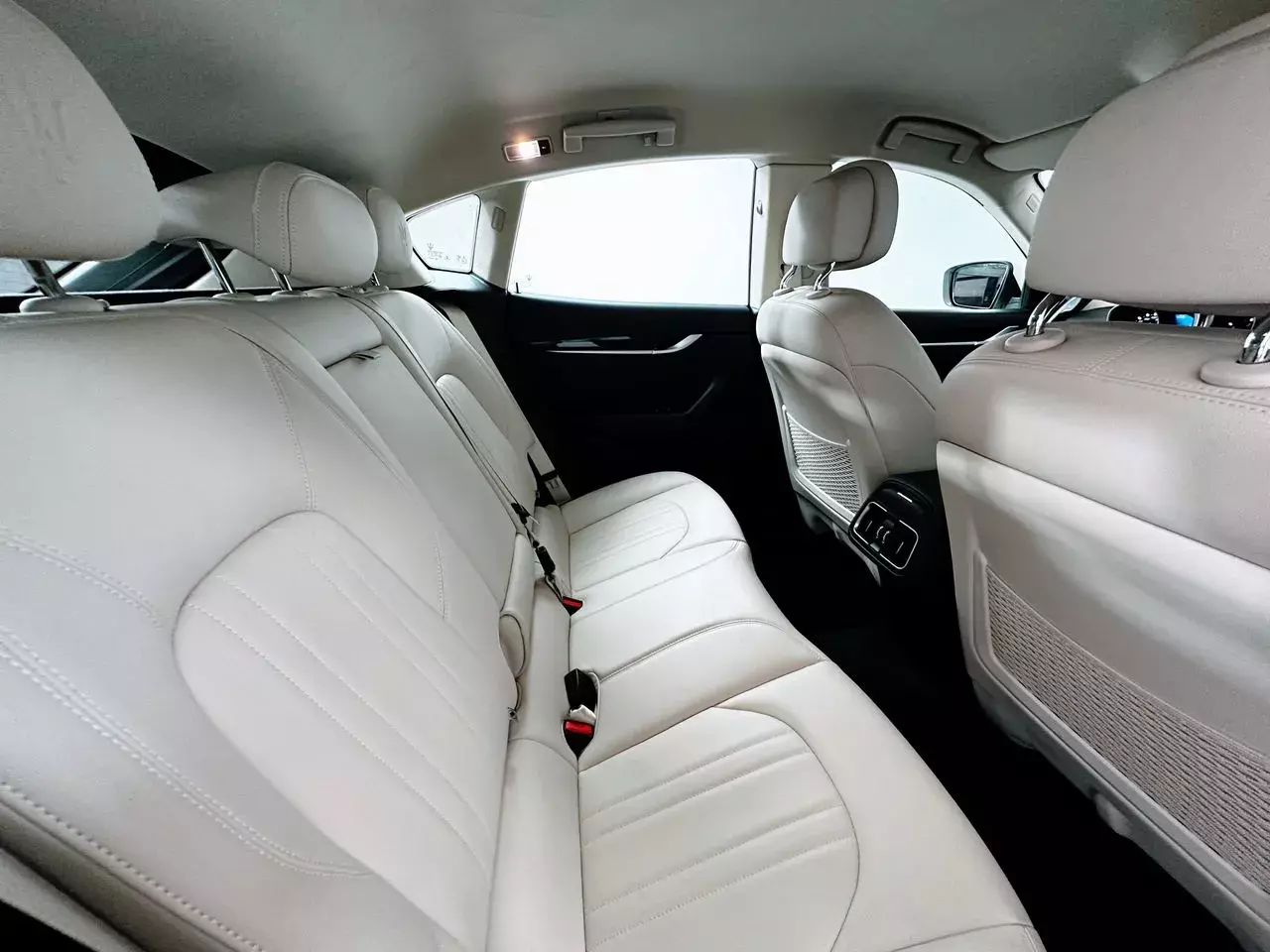 Foto Maserati Levante 48