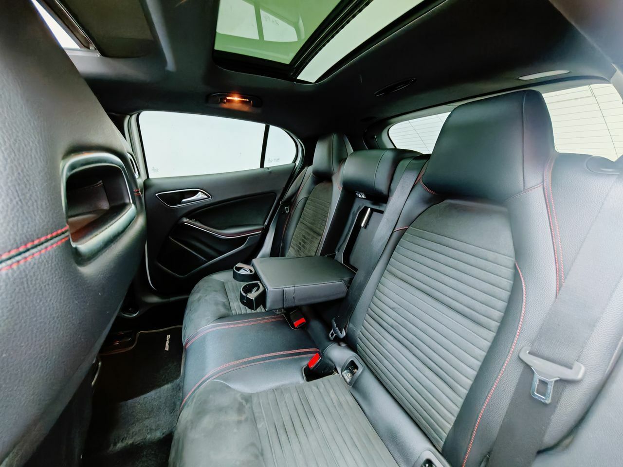Foto Mercedes-Benz Clase GLA 8
