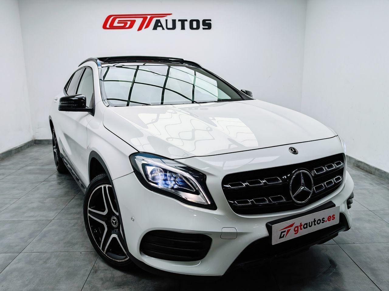 Foto Mercedes-Benz Clase GLA 19