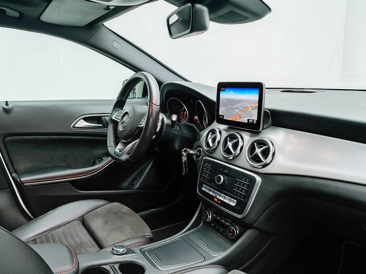 Foto Mercedes-Benz Clase GLA 28