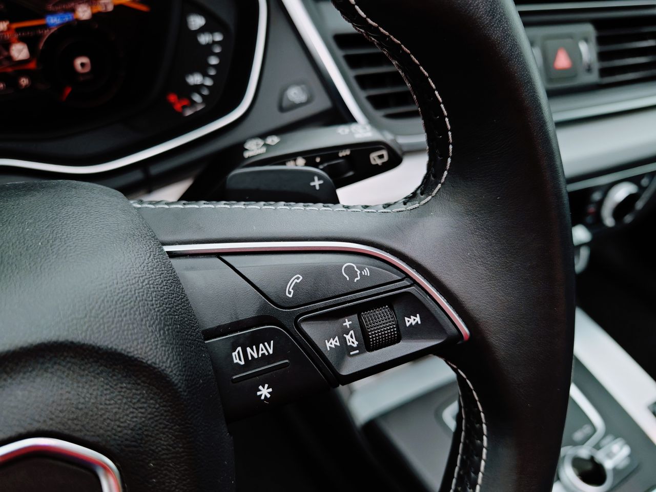 Foto Audi SQ5 38