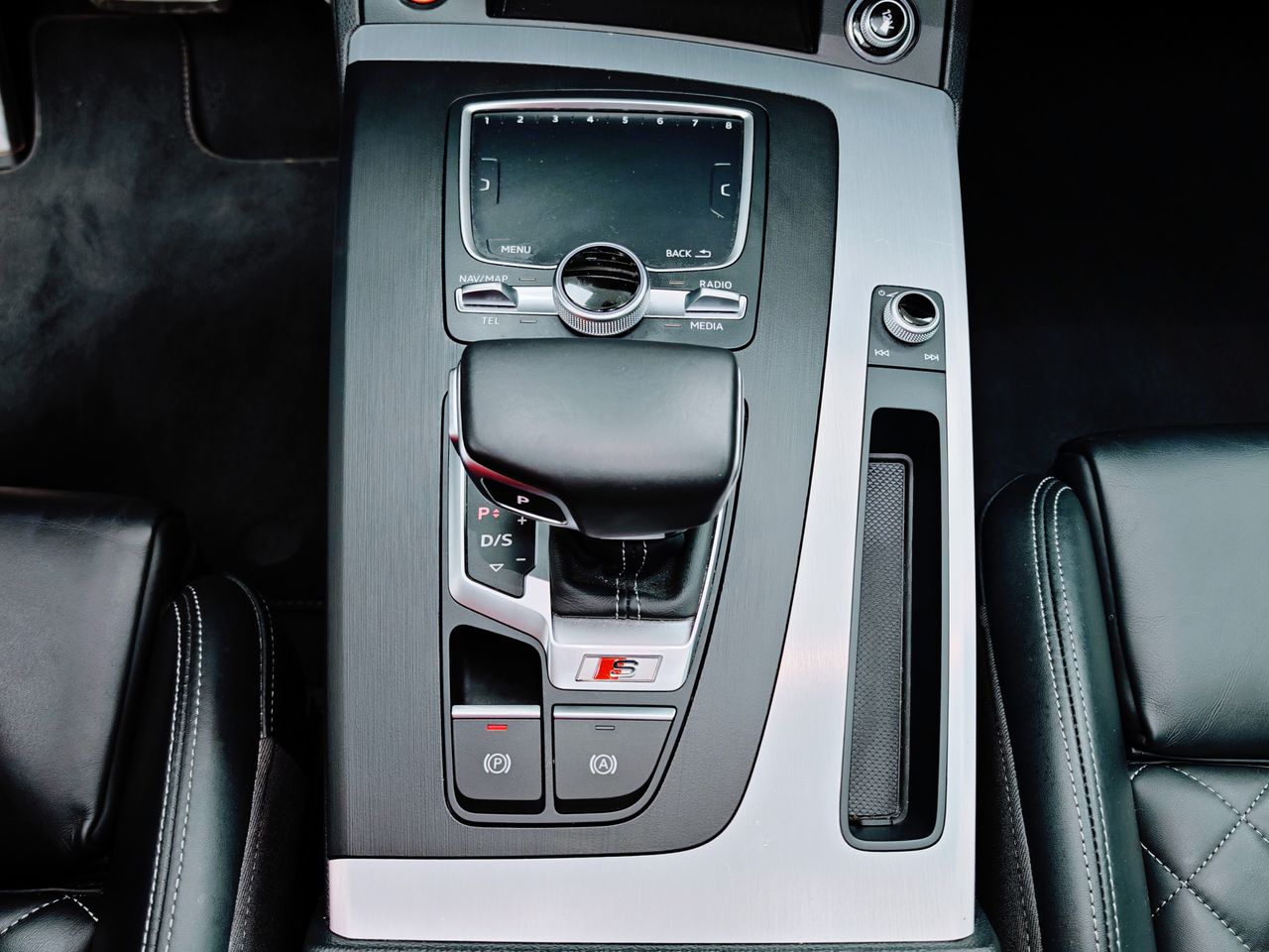 Foto Audi SQ5 39