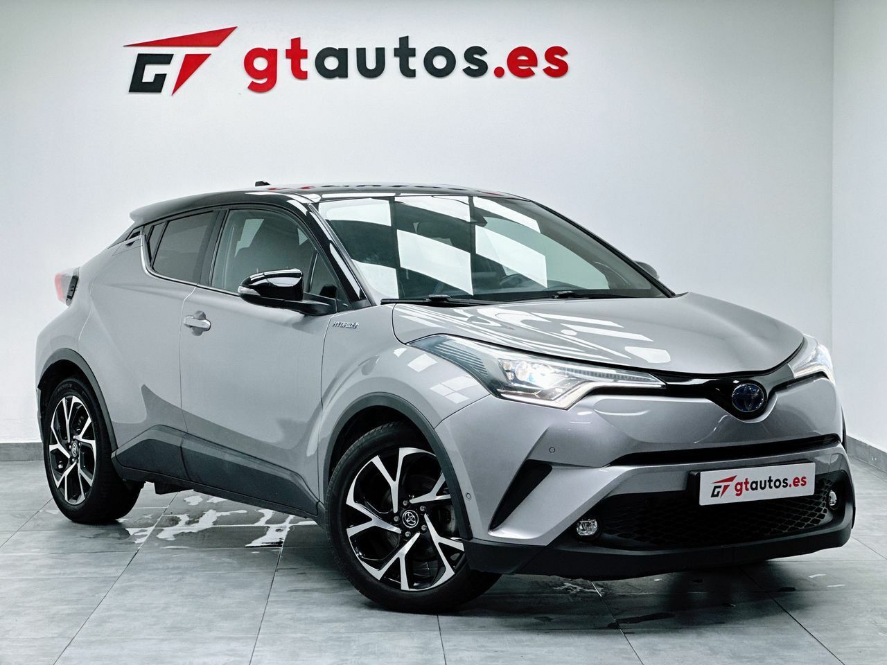 Foto Toyota C-HR 14