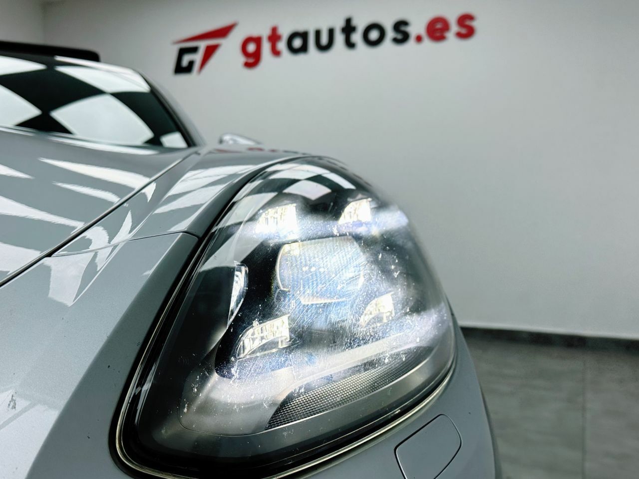 Foto Porsche Panamera 32