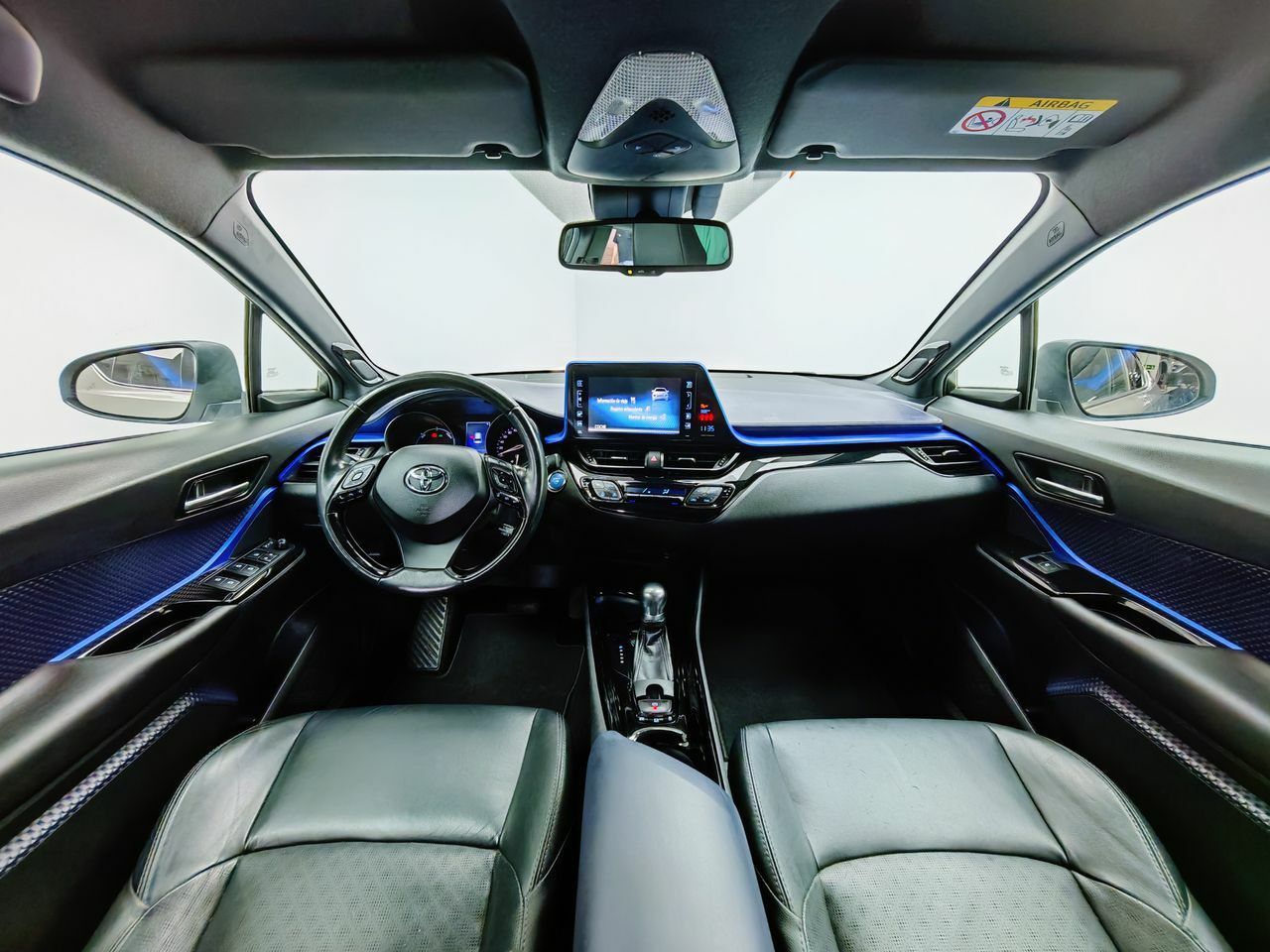 Foto Toyota C-HR 27