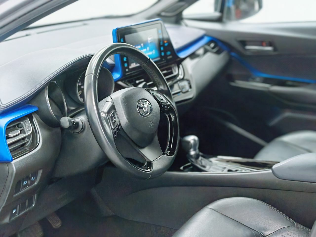 Foto Toyota C-HR 30