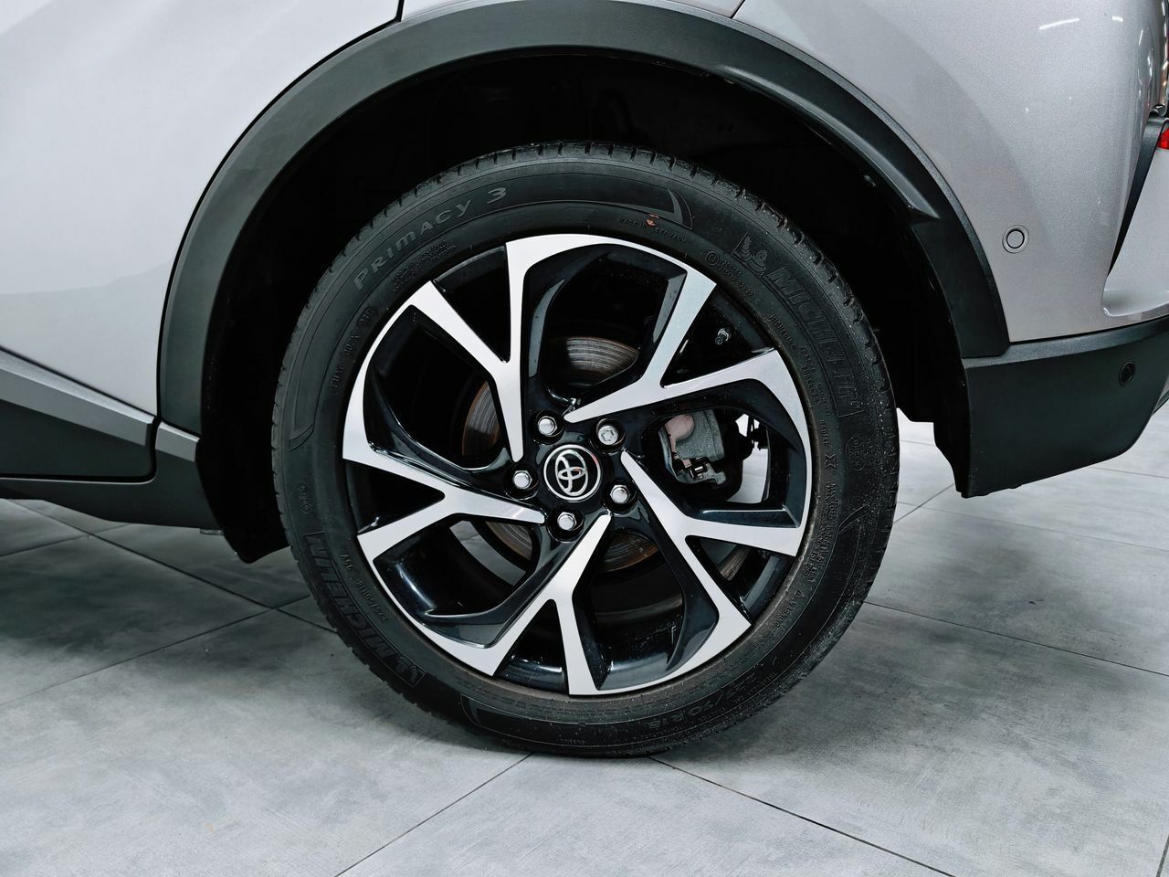 Foto Toyota C-HR 35