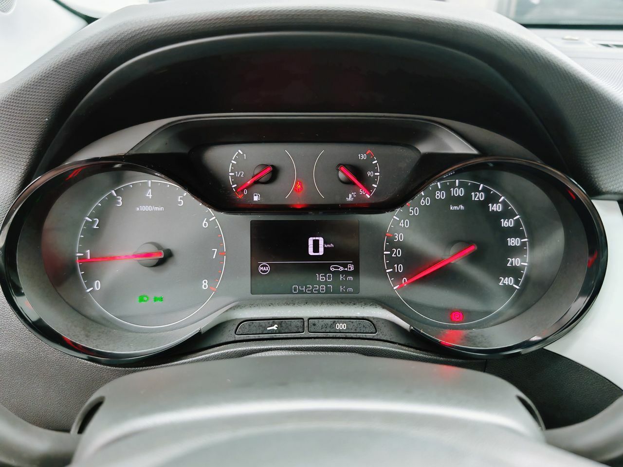 Foto Opel Crossland X 8