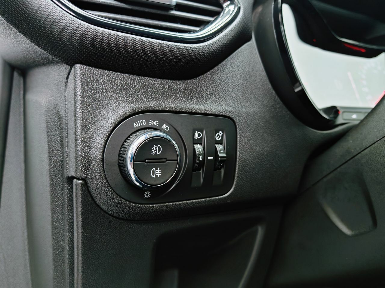 Foto Opel Crossland X 19