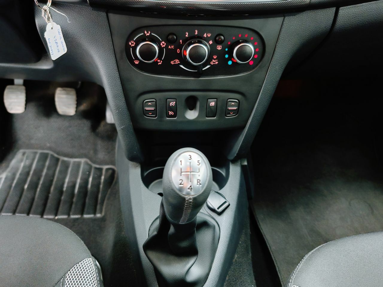 Foto Dacia Sandero 15